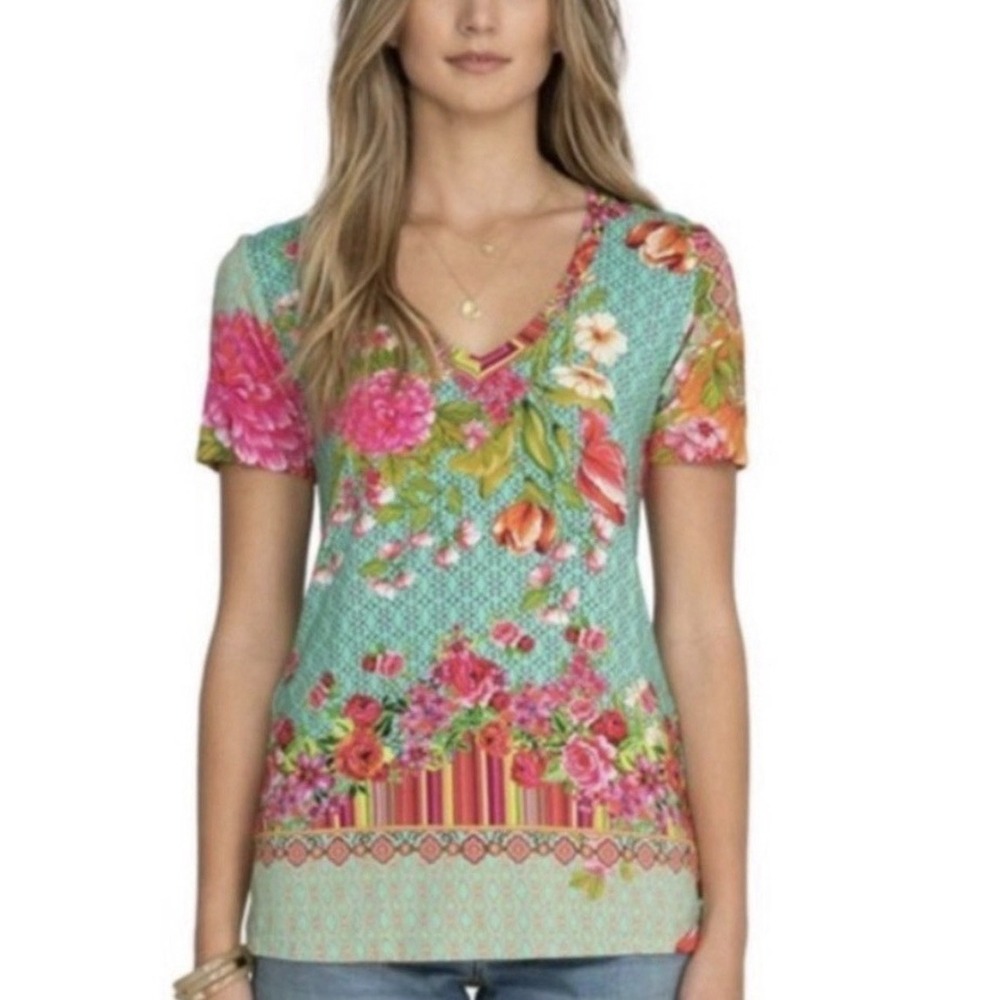 Johnny Was Mona May Favorite V-Neck Tee Shirt Women's Medium Bamboo Floral